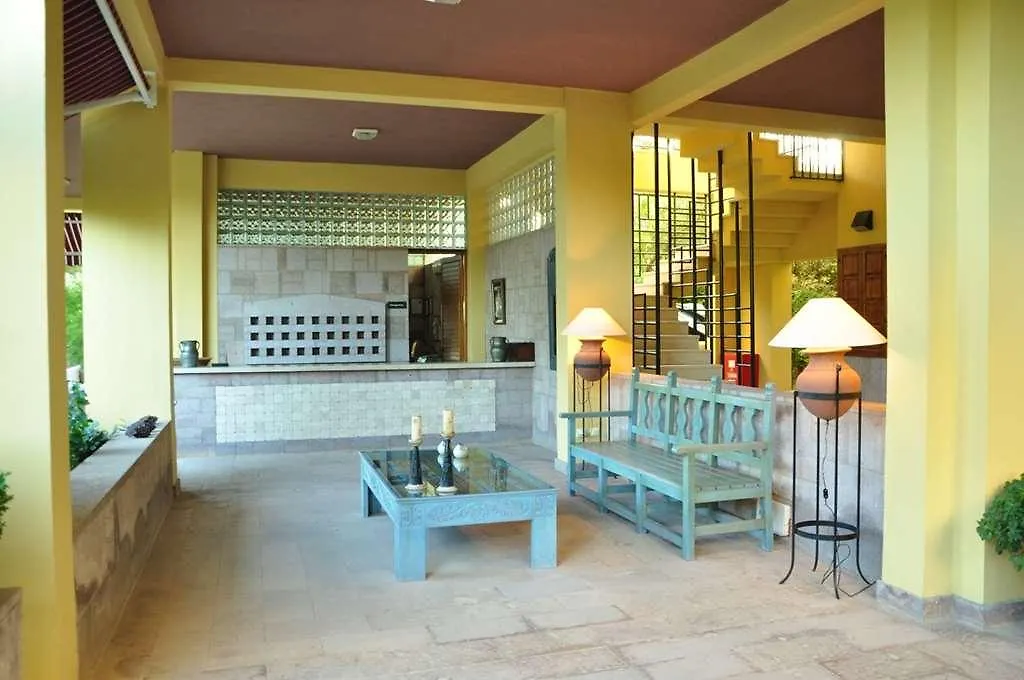 Palm Court Suites Ayvalı Bed & Breakfast