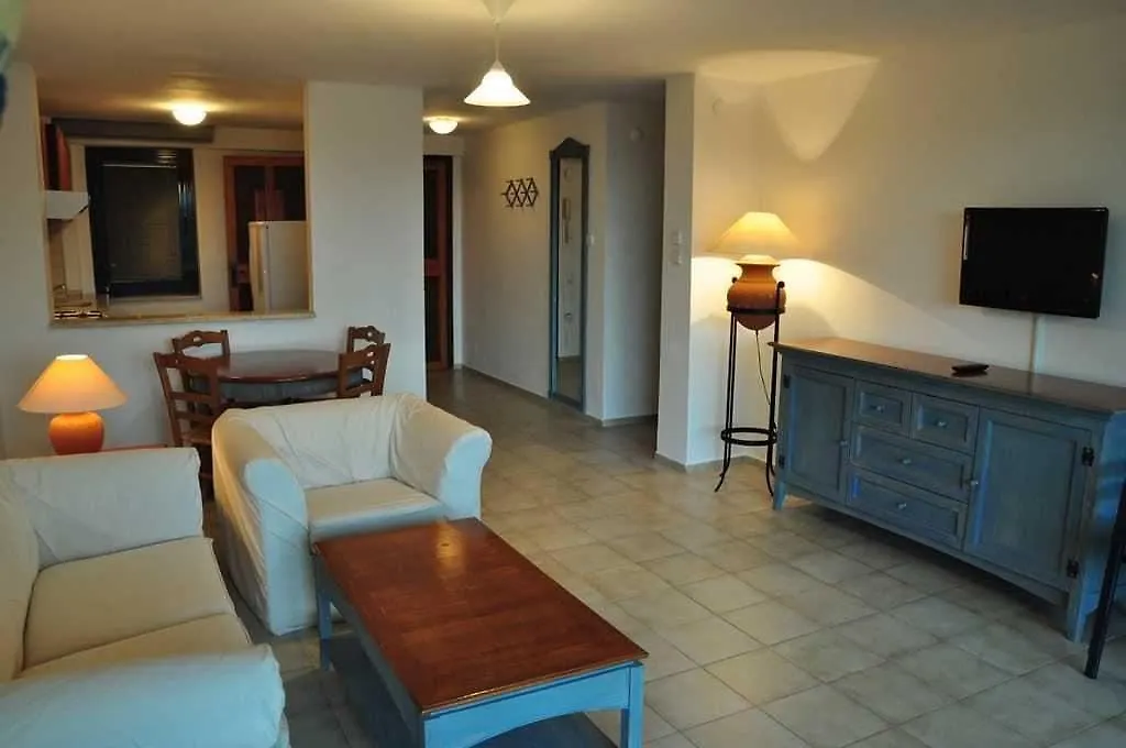 Bed & Breakfast Palm Court Suites Ayvalı