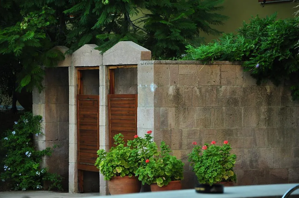*** Bed & Breakfast Palm Court Suites Ayvalı Turecko
